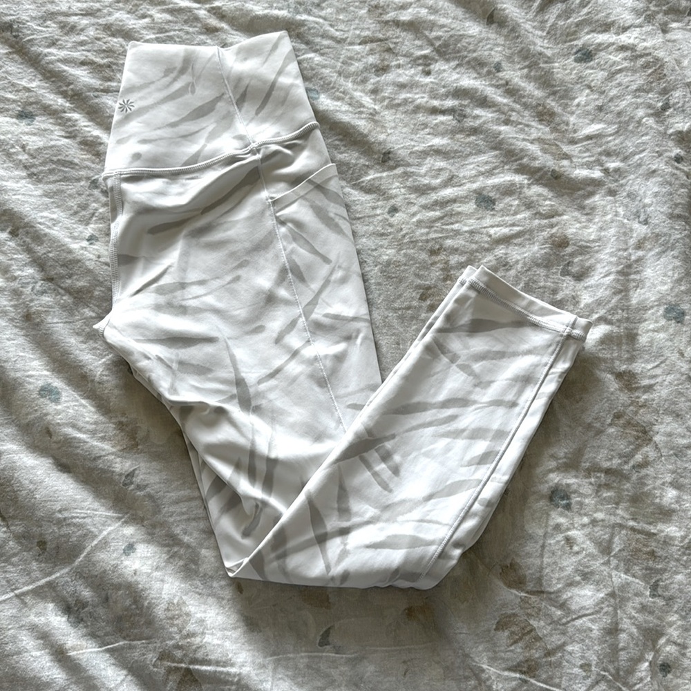 Athleta salutation tight